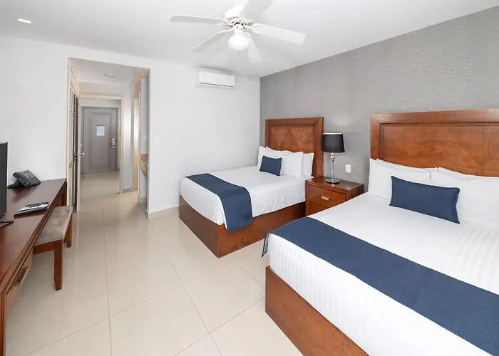 Hotel Suites Mexico Plaza Leon Campestre